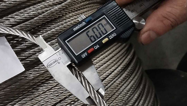 鋼卷吊帶平時(shí)如何維護(hù)？How to maintain the steel coil sling?